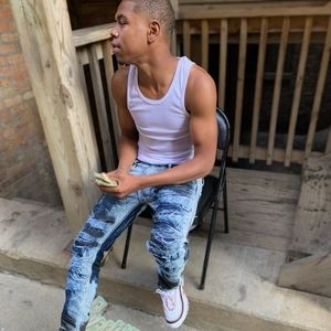 Meet your Posher, Jeremiah